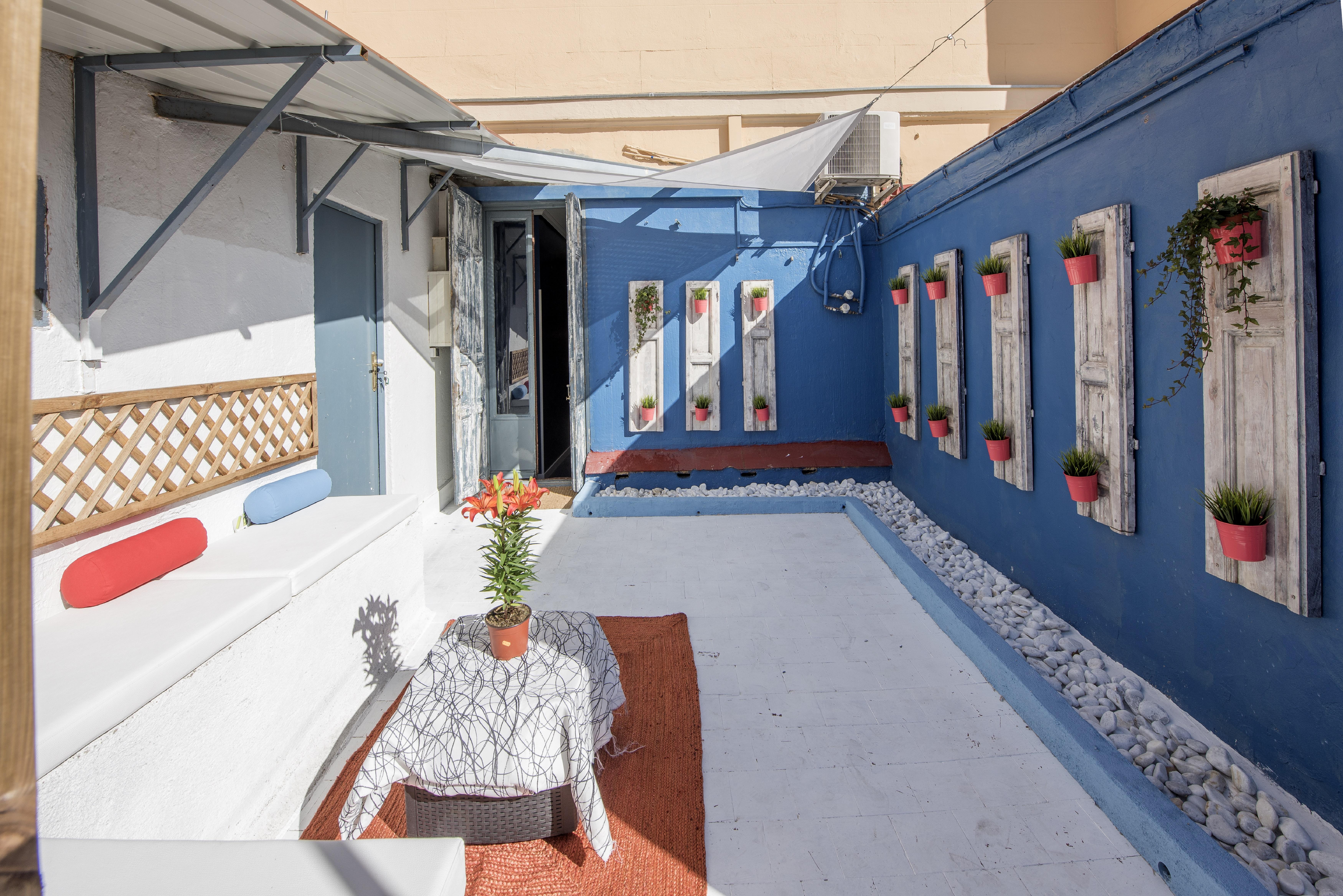 Hostal Manuela By Gaiarooms — Photos 2